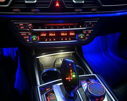 Черный БМВ 7-series, объемом двигателя 3 л и пробегом 182 тыс. км за 41300 $, фото 3 на Automoto.ua