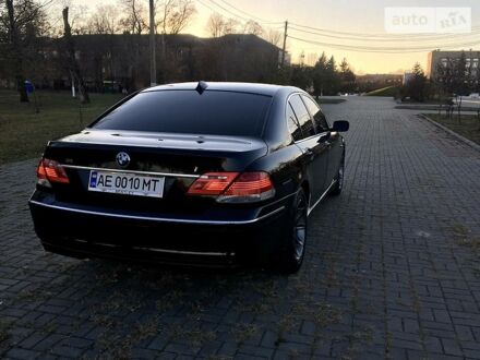 БМВ 730 2007 у Никополе на Automoto.ua Чорний БМВ 730, об'ємом двигуна 3 л та пробігом 189 тис. км за 9900 $, фото 1 на Automoto.ua