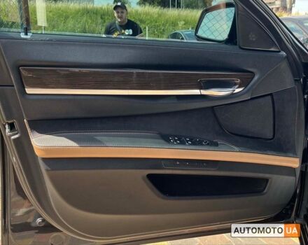 Чорний БМВ 740, об'ємом двигуна 3 л та пробігом 251 тис. км за 18500 $, фото 11 на Automoto.ua