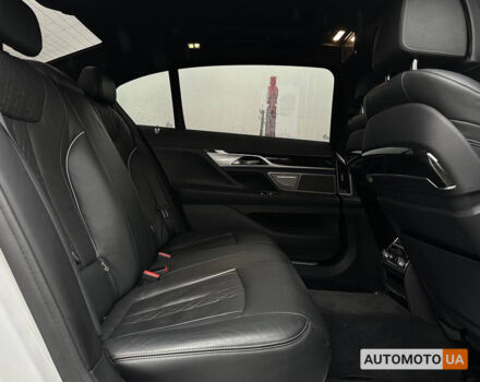 Білий БМВ 750, об'ємом двигуна 4.4 л та пробігом 45 тис. км за 41000 $, фото 19 на Automoto.ua