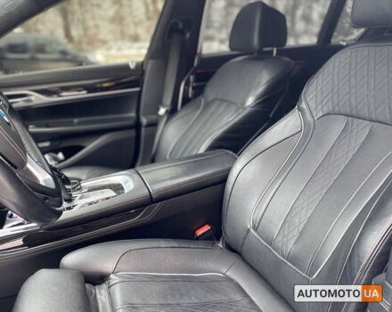 Сірий БМВ 750, об'ємом двигуна 4.4 л та пробігом 107 тис. км за 32000 $, фото 7 на Automoto.ua