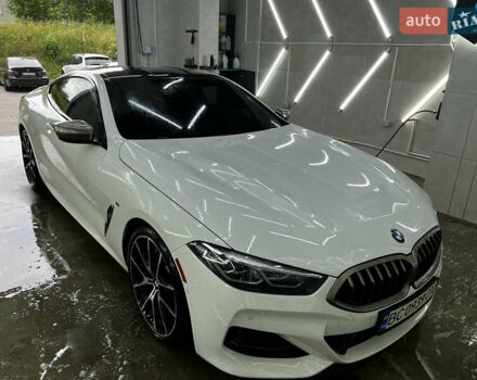 Белый БМВ 8 Серия, объемом двигателя 4.39 л и пробегом 21 тыс. км за 69000 $, фото 3 на Automoto.ua