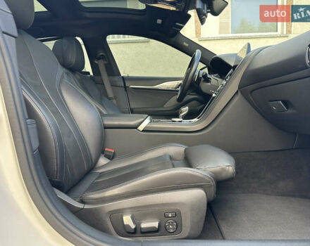 Белый БМВ 8 Серия, объемом двигателя 4.39 л и пробегом 32 тыс. км за 61900 $, фото 40 на Automoto.ua