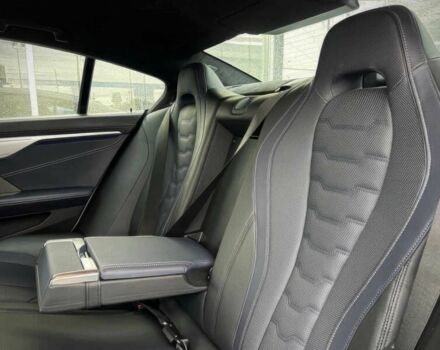 Белый БМВ 8 Серия, объемом двигателя 4.4 л и пробегом 13 тыс. км за 90000 $, фото 10 на Automoto.ua