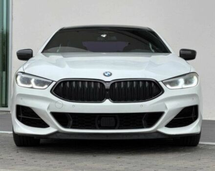 Белый БМВ 8 Серия, объемом двигателя 4.4 л и пробегом 17 тыс. км за 17000 $, фото 1 на Automoto.ua