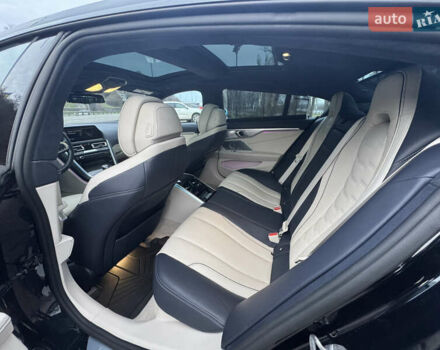 Черный БМВ 8 Серия, объемом двигателя 4.39 л и пробегом 46 тыс. км за 81500 $, фото 15 на Automoto.ua