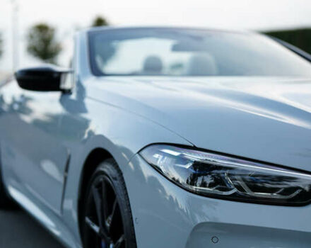 Серый БМВ 8 Серия, объемом двигателя 4.39 л и пробегом 37 тыс. км за 71000 $, фото 3 на Automoto.ua