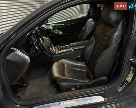 Серый БМВ 8 Серия, объемом двигателя 4.4 л и пробегом 57 тыс. км за 65000 $, фото 13 на Automoto.ua