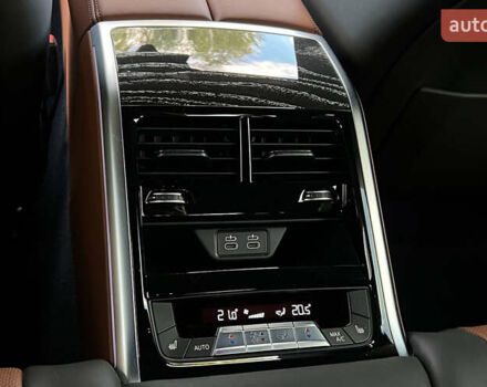 Зеленый БМВ 8 Серия, объемом двигателя 2.99 л и пробегом 15 тыс. км за 143000 $, фото 21 на Automoto.ua