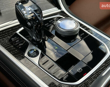 Зеленый БМВ 8 Серия, объемом двигателя 2.99 л и пробегом 15 тыс. км за 143000 $, фото 20 на Automoto.ua