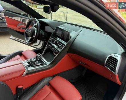 Белый БМВ 8 Series Gran Coupe, объемом двигателя 4.4 л и пробегом 48 тыс. км за 66900 $, фото 56 на Automoto.ua