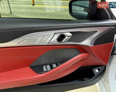 Белый БМВ 8 Series Gran Coupe, объемом двигателя 4.4 л и пробегом 48 тыс. км за 66900 $, фото 18 на Automoto.ua