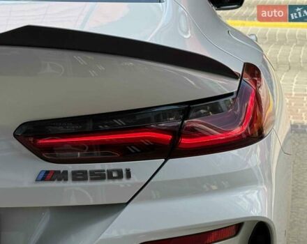 Белый БМВ 8 Series Gran Coupe, объемом двигателя 4.4 л и пробегом 48 тыс. км за 66900 $, фото 10 на Automoto.ua