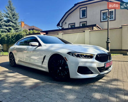 Белый БМВ 8 Series Gran Coupe, объемом двигателя 4.39 л и пробегом 91 тыс. км за 60000 $, фото 5 на Automoto.ua