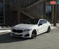 Белый БМВ 8 Series Gran Coupe, объемом двигателя 3 л и пробегом 57 тыс. км за 60000 $, фото 1 на Automoto.ua
