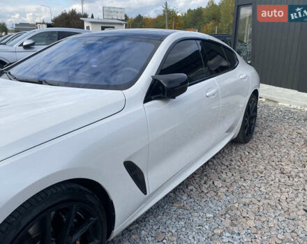Белый БМВ 8 Series Gran Coupe, объемом двигателя 4.39 л и пробегом 16 тыс. км за 73000 $, фото 5 на Automoto.ua