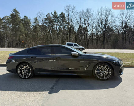 Серый БМВ 8 Series Gran Coupe, объемом двигателя 4.39 л и пробегом 81 тыс. км за 64500 $, фото 5 на Automoto.ua