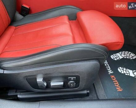 Синий БМВ 8 Series Gran Coupe, объемом двигателя 3 л и пробегом 20 тыс. км за 77000 $, фото 48 на Automoto.ua