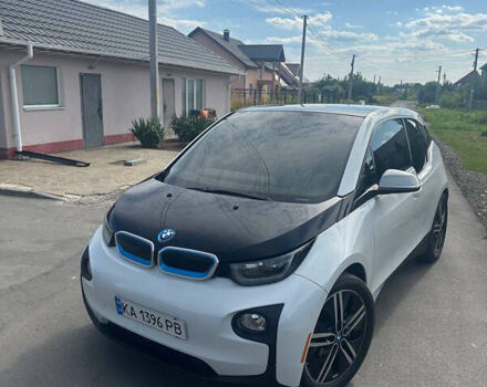 Белый БМВ И3, объемом двигателя 0.65 л и пробегом 142 тыс. км за 10500 $, фото 1 на Automoto.ua