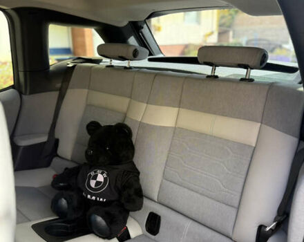 Белый БМВ И3, объемом двигателя 0 л и пробегом 130 тыс. км за 10500 $, фото 8 на Automoto.ua