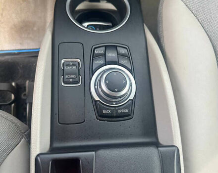 Белый БМВ И3, объемом двигателя 0.65 л и пробегом 142 тыс. км за 10500 $, фото 16 на Automoto.ua