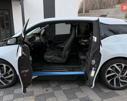 Белый БМВ И3, объемом двигателя 0.65 л и пробегом 149 тыс. км за 13500 $, фото 4 на Automoto.ua