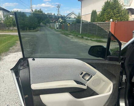 Белый БМВ И3, объемом двигателя 0.65 л и пробегом 142 тыс. км за 10500 $, фото 9 на Automoto.ua