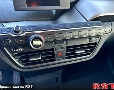 Белый БМВ И3, объемом двигателя 0.13 л и пробегом 80 тыс. км за 9750 $, фото 6 на Automoto.ua