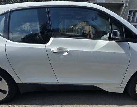 Белый БМВ И3, объемом двигателя 0 л и пробегом 114 тыс. км за 8490 $, фото 2 на Automoto.ua