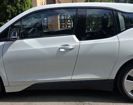 Белый БМВ И3, объемом двигателя 0 л и пробегом 114 тыс. км за 8490 $, фото 11 на Automoto.ua
