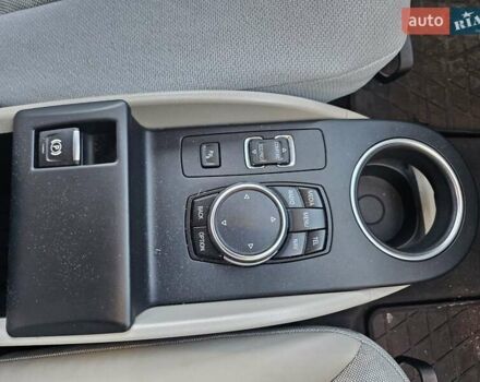 Белый БМВ И3, объемом двигателя 0 л и пробегом 65 тыс. км за 8800 $, фото 10 на Automoto.ua