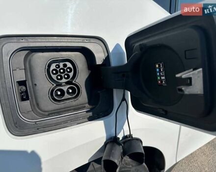 Белый БМВ И3, объемом двигателя 0 л и пробегом 93 тыс. км за 12900 $, фото 41 на Automoto.ua