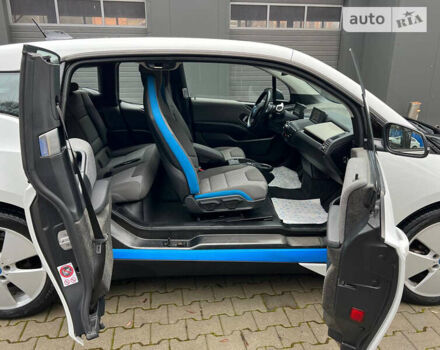 Белый БМВ И3, объемом двигателя 0 л и пробегом 48 тыс. км за 11000 $, фото 14 на Automoto.ua