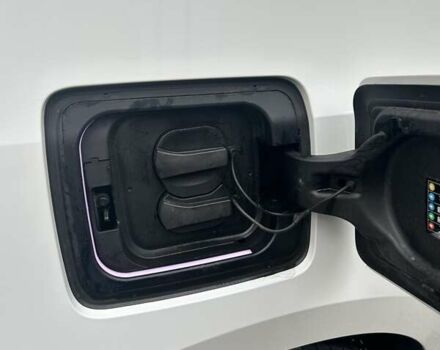 БМВ И3 2016 в Харькове на Automoto.ua Белый БМВ И3, объемом двигателя 0 л и пробегом 148 тыс. км за 13200 $, фото 12 на Automoto.ua