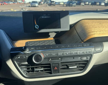 БМВ І3 2016 у Житомирі на Automoto.ua Білий БМВ І3, об'ємом двигуна 0 л та пробігом 130 тис. км за 11000 $, фото 8 на Automoto.ua