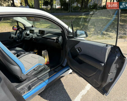 Белый БМВ И3, объемом двигателя 0 л и пробегом 240 тыс. км за 14000 $, фото 4 на Automoto.ua