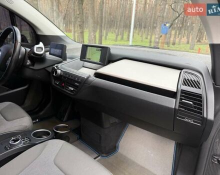 Белый БМВ И3, объемом двигателя 0 л и пробегом 58 тыс. км за 13750 $, фото 26 на Automoto.ua