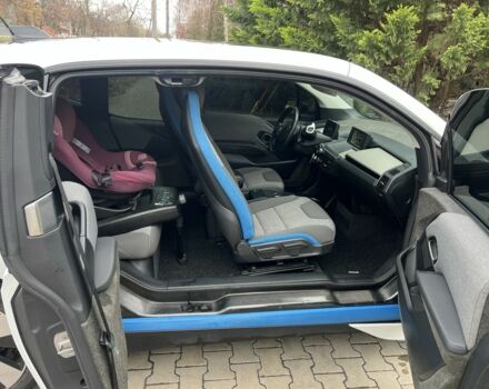 Білий БМВ І3, об'ємом двигуна 0 л та пробігом 120 тис. км за 12800 $, фото 6 на Automoto.ua