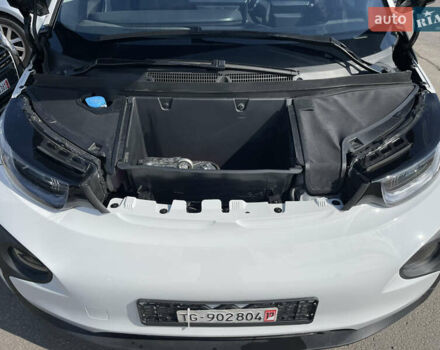 Белый БМВ И3, объемом двигателя 0 л и пробегом 29 тыс. км за 13999 $, фото 43 на Automoto.ua