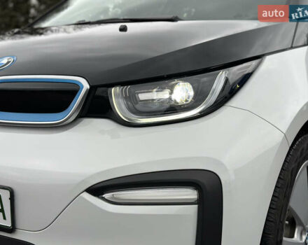 Белый БМВ И3, объемом двигателя 0 л и пробегом 44 тыс. км за 16702 $, фото 11 на Automoto.ua
