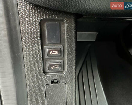 Белый БМВ И3, объемом двигателя 0 л и пробегом 44 тыс. км за 16702 $, фото 31 на Automoto.ua