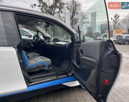 Білий БМВ І3, об'ємом двигуна 0 л та пробігом 31 тис. км за 19699 $, фото 31 на Automoto.ua