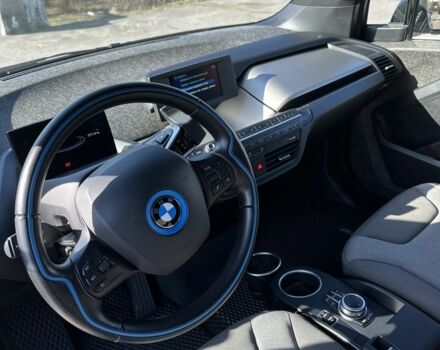 Белый БМВ И3, объемом двигателя 0 л и пробегом 52 тыс. км за 22000 $, фото 6 на Automoto.ua