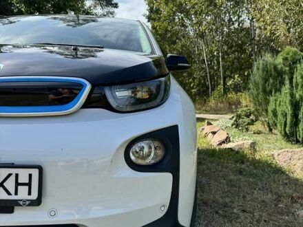 БМВ І3 2015 у Києві на Automoto.ua Білий БМВ І3, об'ємом двигуна 0 л та пробігом 84 тис. км за 9999 $, фото 1 на Automoto.ua