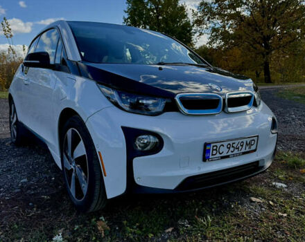 БМВ И3 2016 в Львове на Automoto.ua Белый БМВ И3, объемом двигателя 0.65 л и пробегом 69 тыс. км за 12999 $, фото 1 на Automoto.ua
