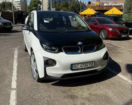 Белый БМВ И3, объемом двигателя 0 л и пробегом 240 тыс. км за 14000 $, фото 1 на Automoto.ua