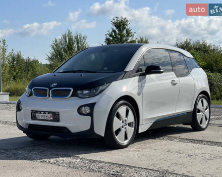 Белый БМВ И3, объемом двигателя 0 л и пробегом 29 тыс. км за 13999 $, фото 1 на Automoto.ua