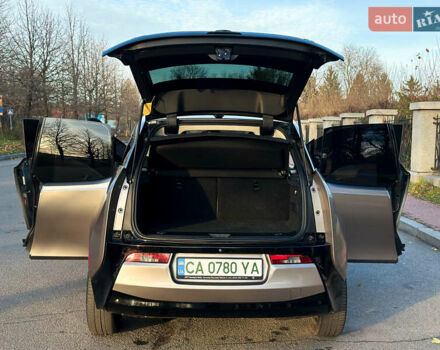 Бежевый БМВ И3, объемом двигателя 0 л и пробегом 140 тыс. км за 8350 $, фото 16 на Automoto.ua