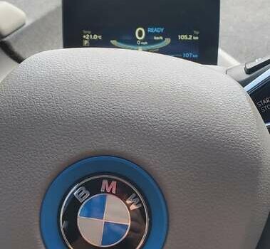 Бежевый БМВ И3, объемом двигателя 0.7 л и пробегом 77 тыс. км за 13600 $, фото 1 на Automoto.ua