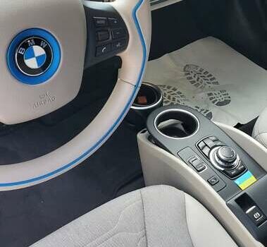 Бежевый БМВ И3, объемом двигателя 0.7 л и пробегом 77 тыс. км за 13600 $, фото 3 на Automoto.ua